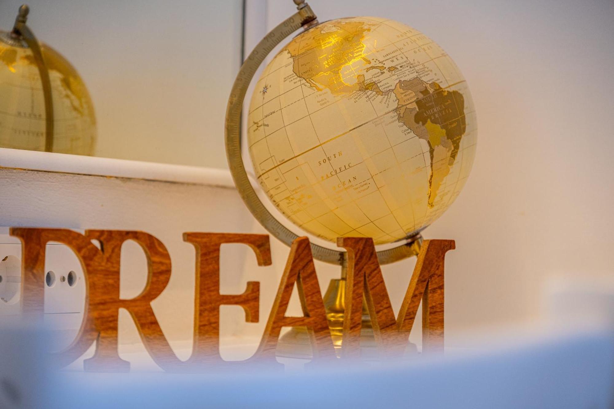 All Dreams Apartment - Urbanizacao Windmill البوفيرا المظهر الخارجي الصورة